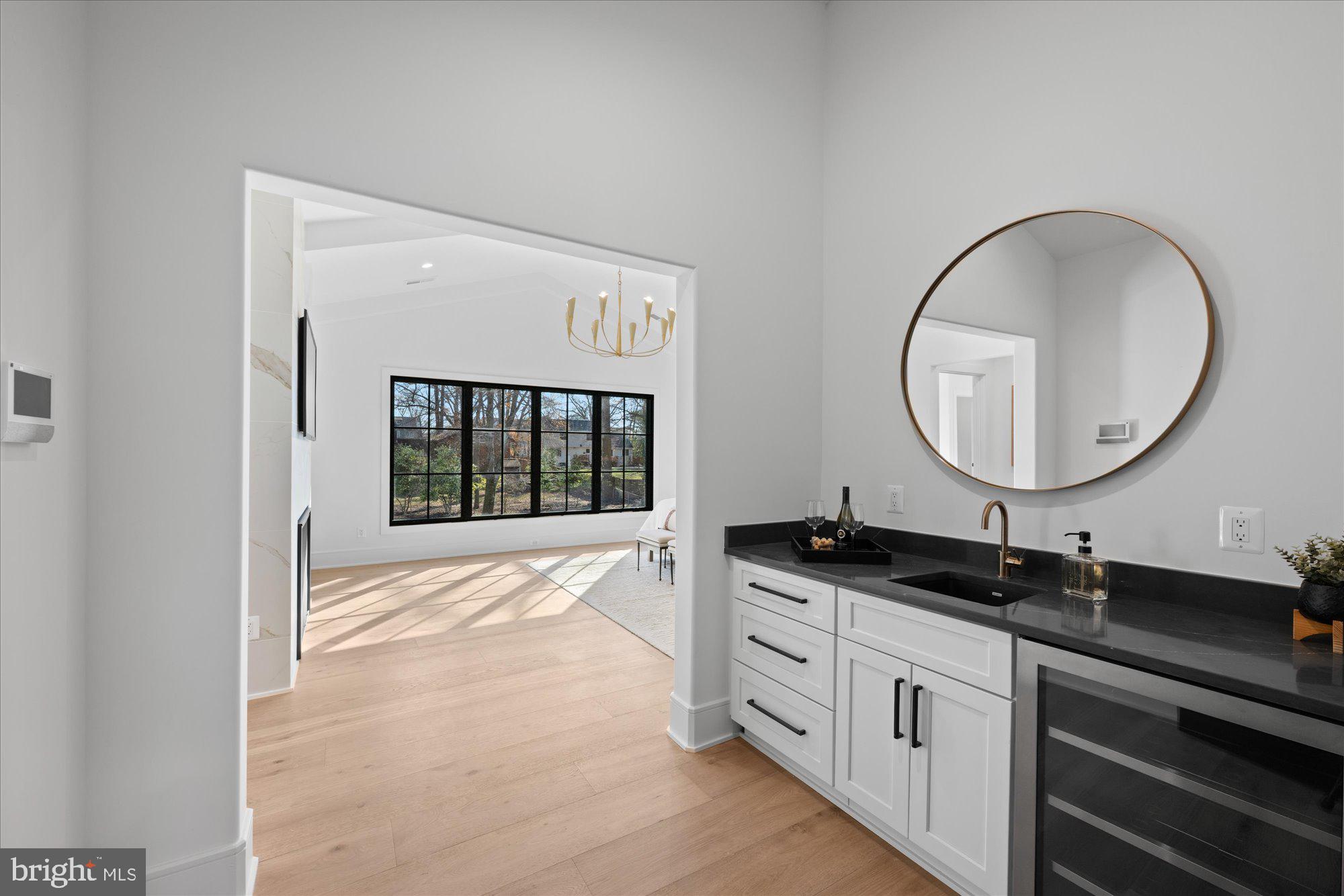 MURMURING PINES - Residential