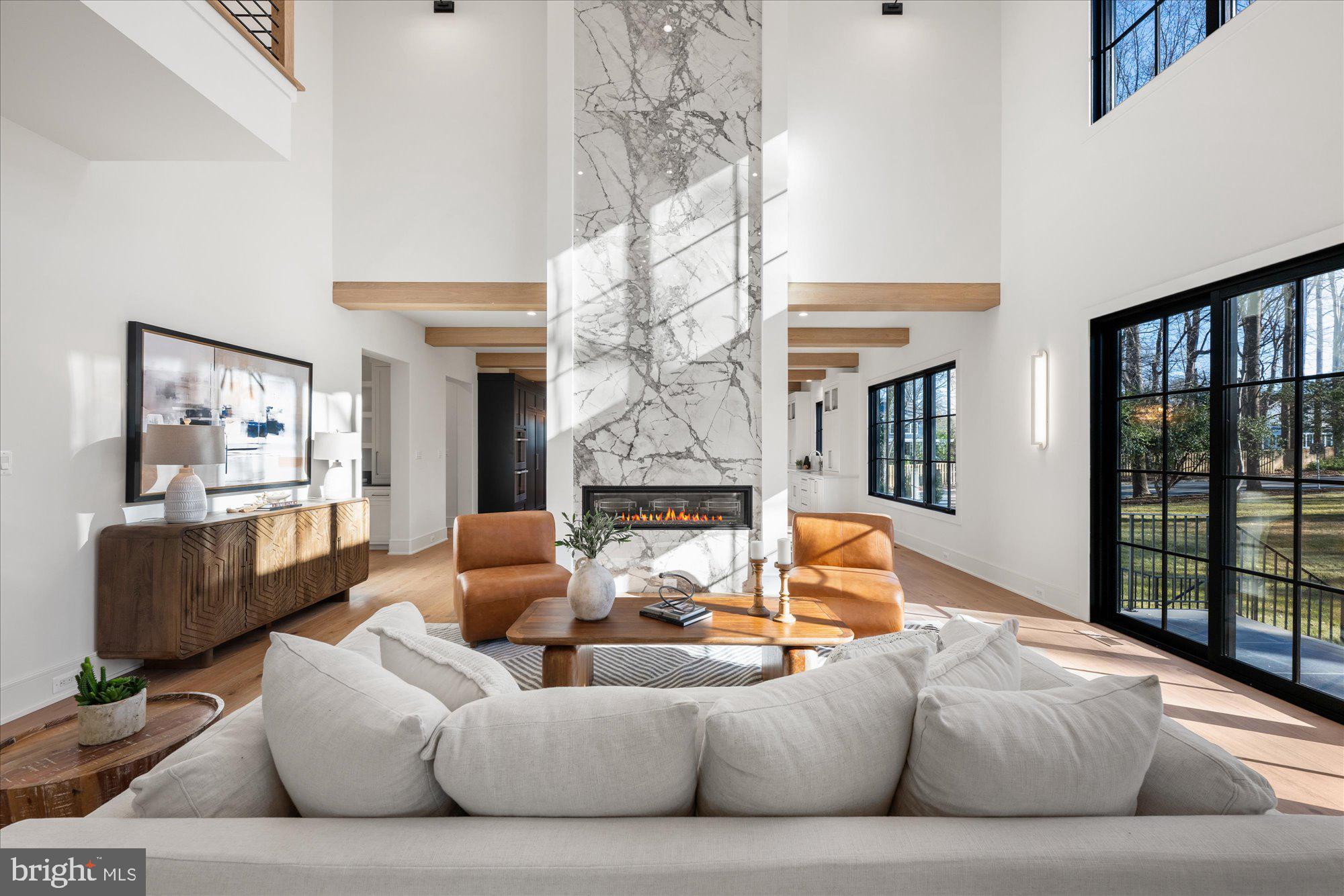 MURMURING PINES - Residential