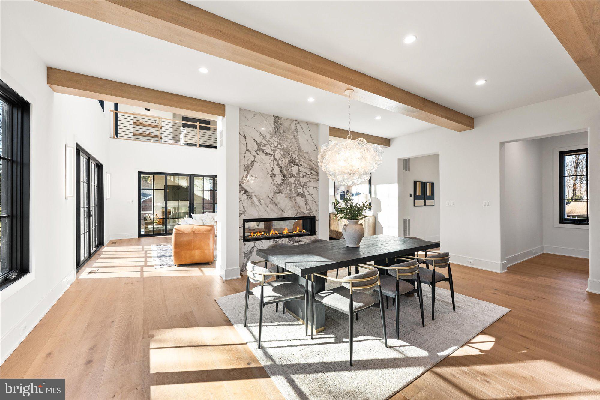 MURMURING PINES - Residential