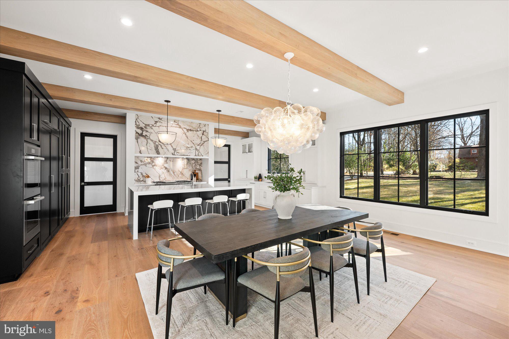 MURMURING PINES - Residential