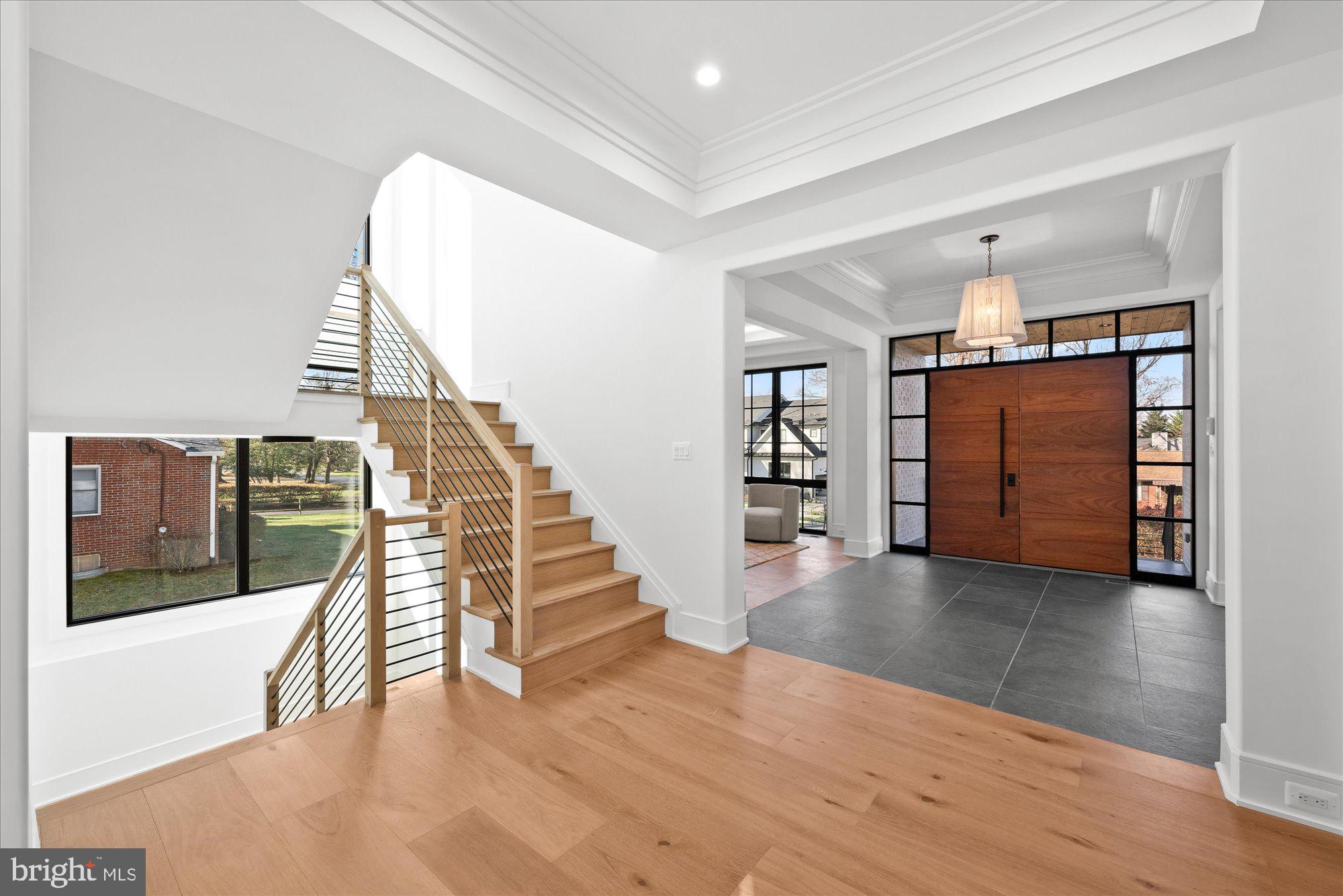 MURMURING PINES - Residential