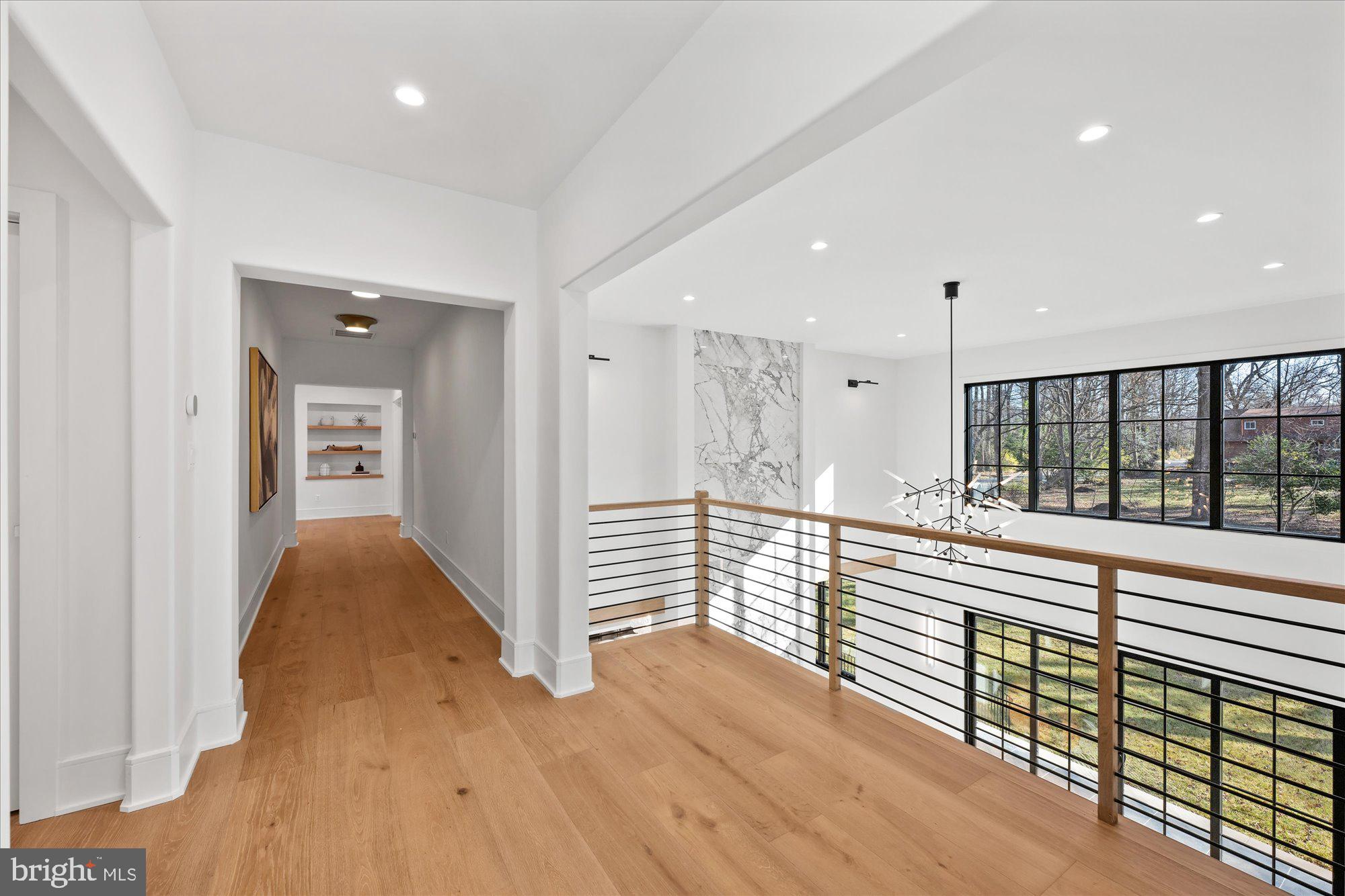 MURMURING PINES - Residential