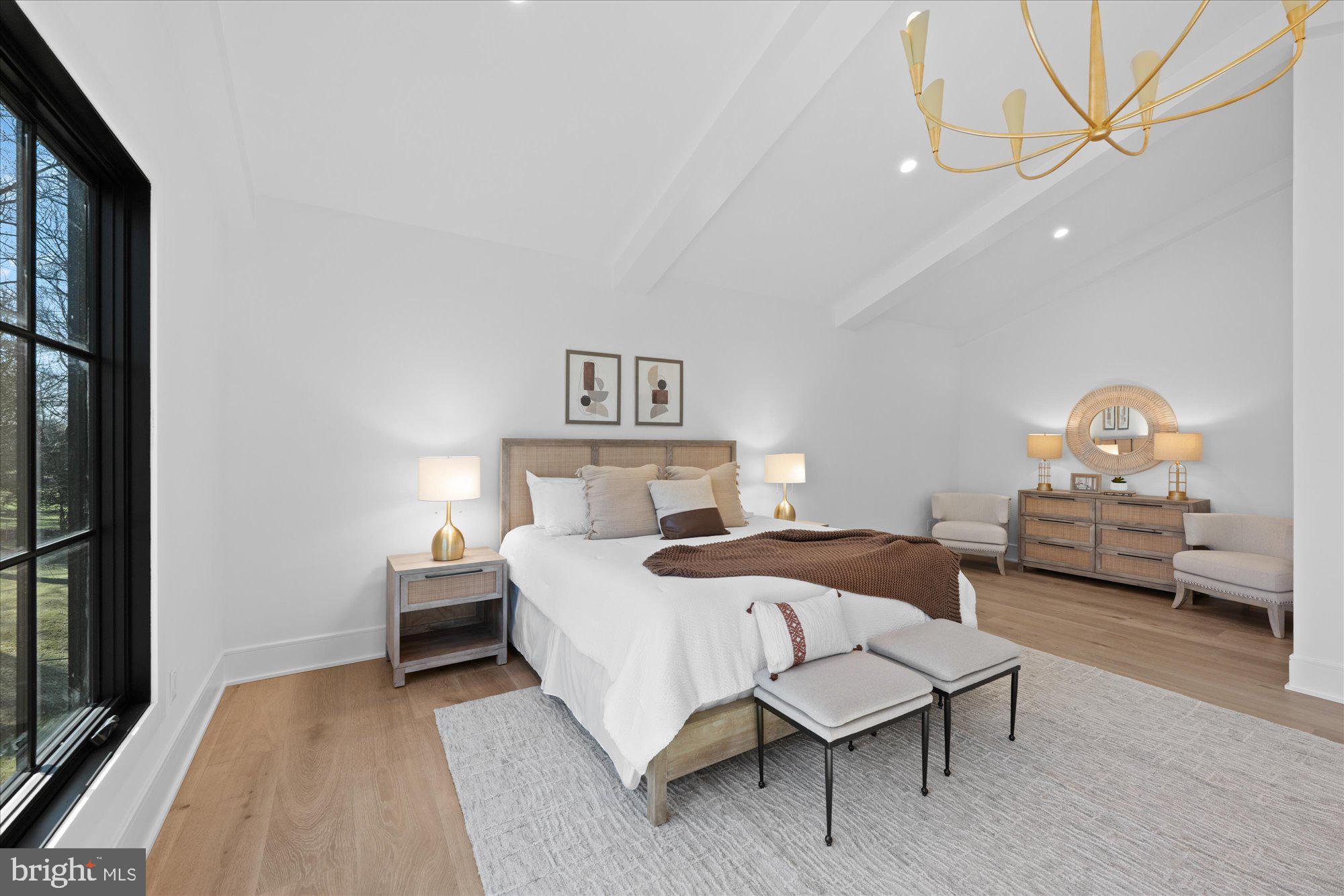 MURMURING PINES - Residential