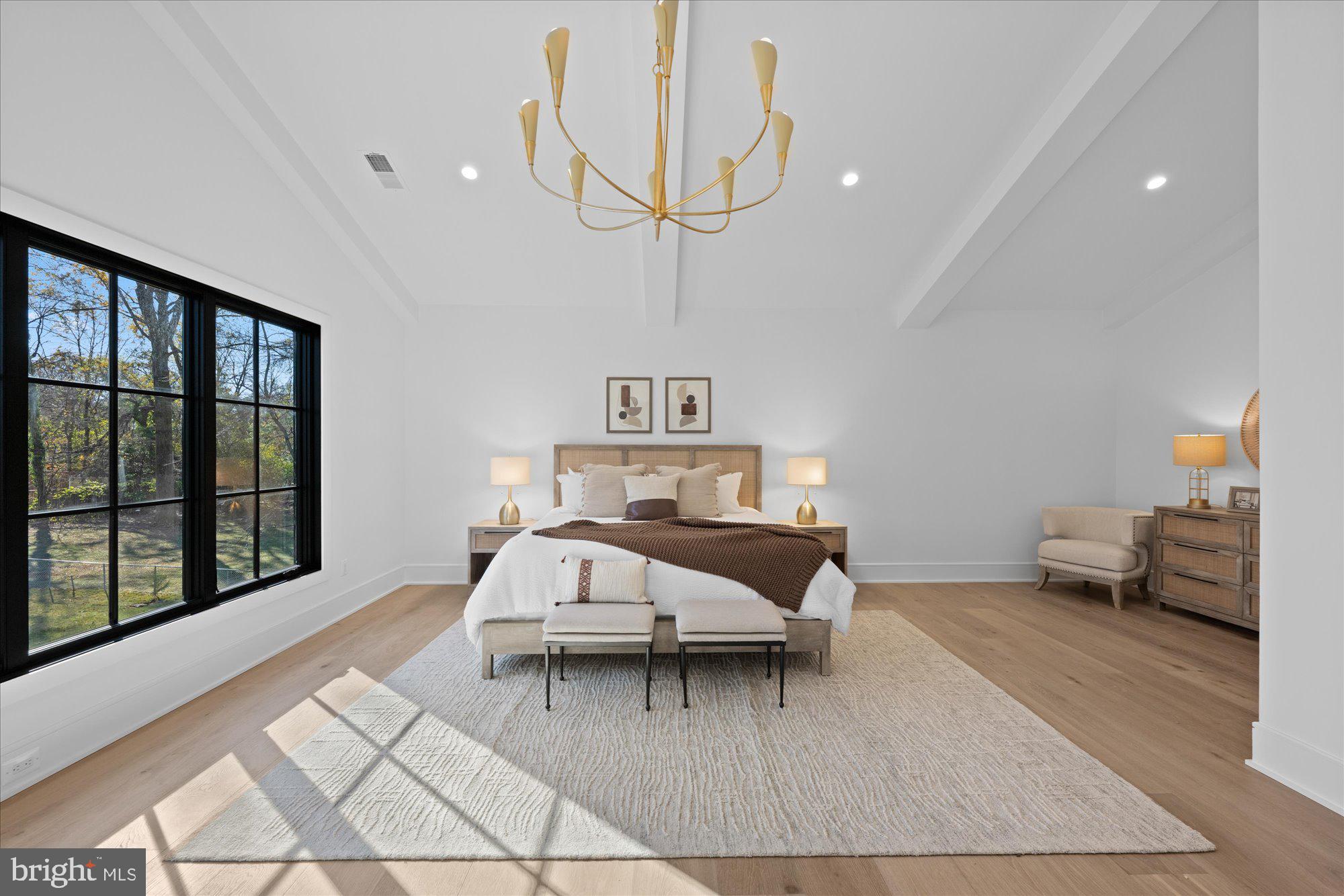 MURMURING PINES - Residential