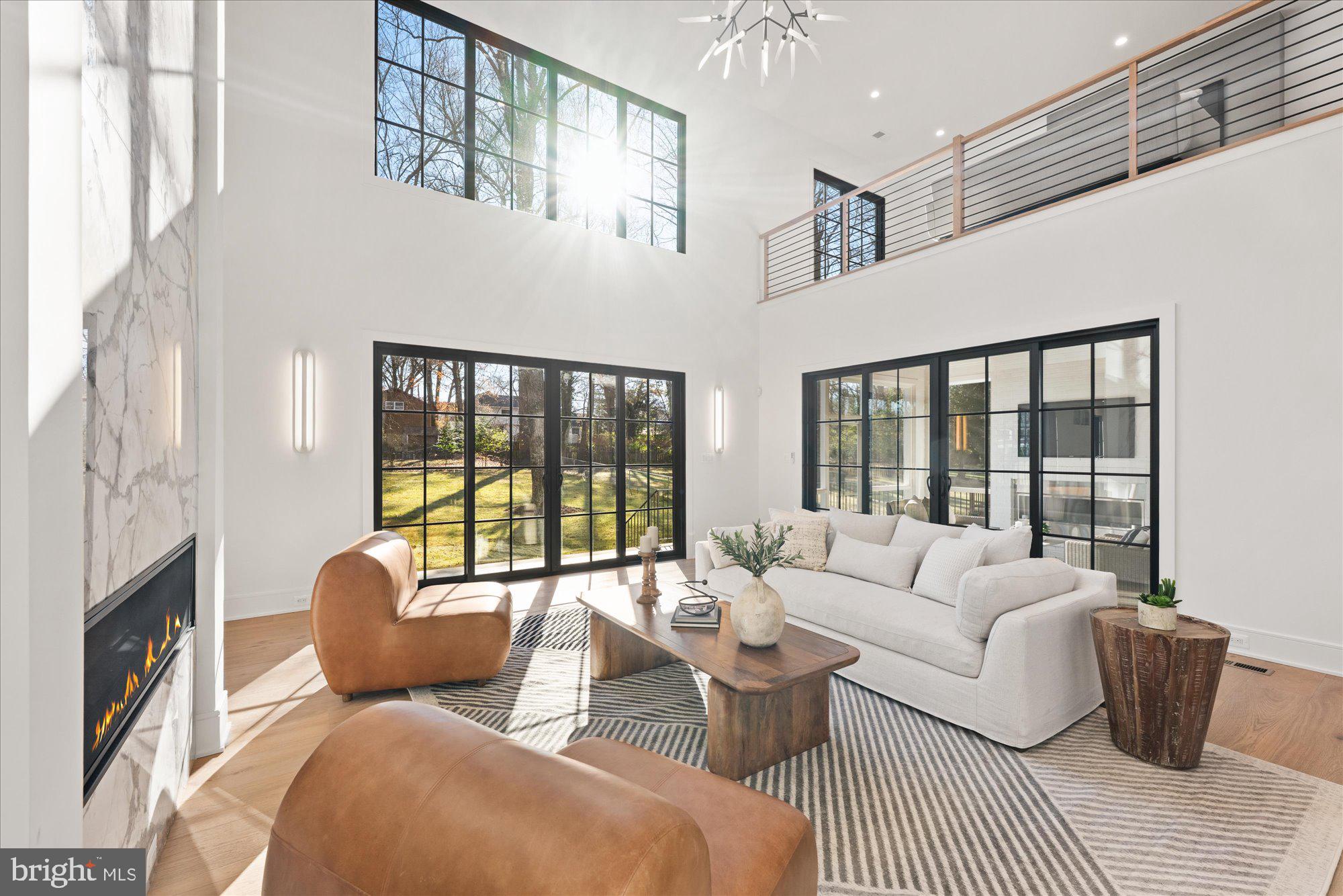 MURMURING PINES - Residential