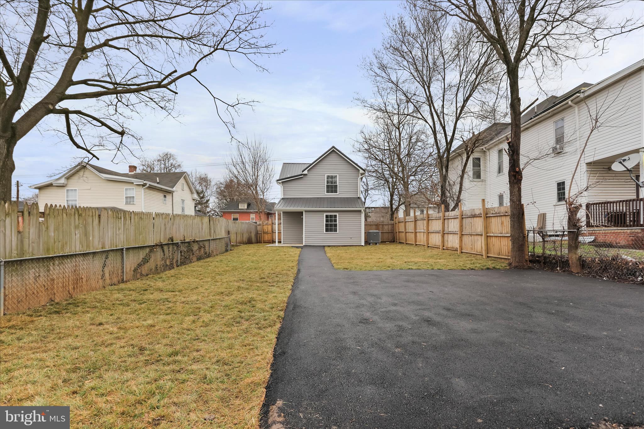 MARTINSBURG CITY - Residential