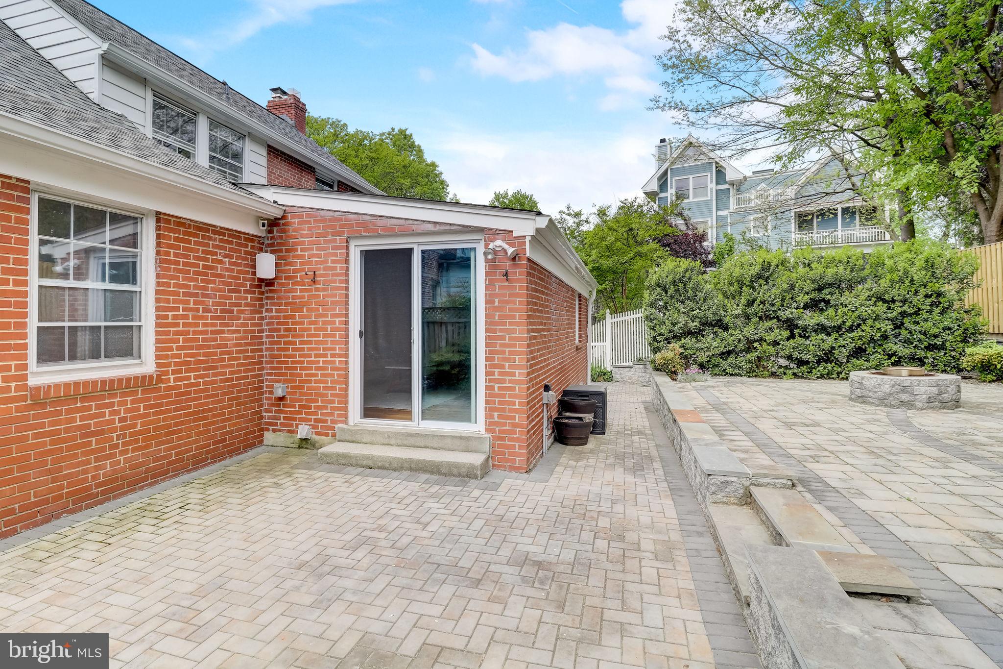 WESTBORO - Residential