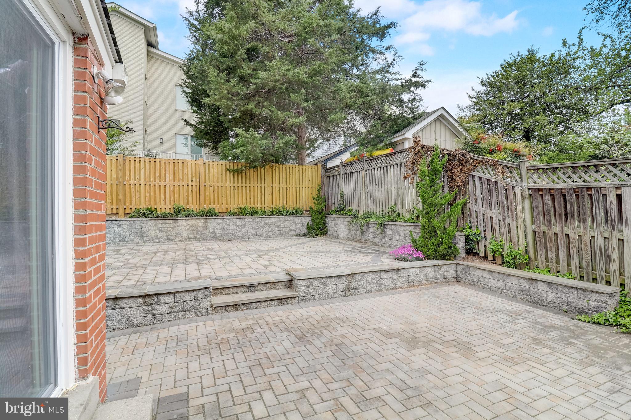 WESTBORO - Residential