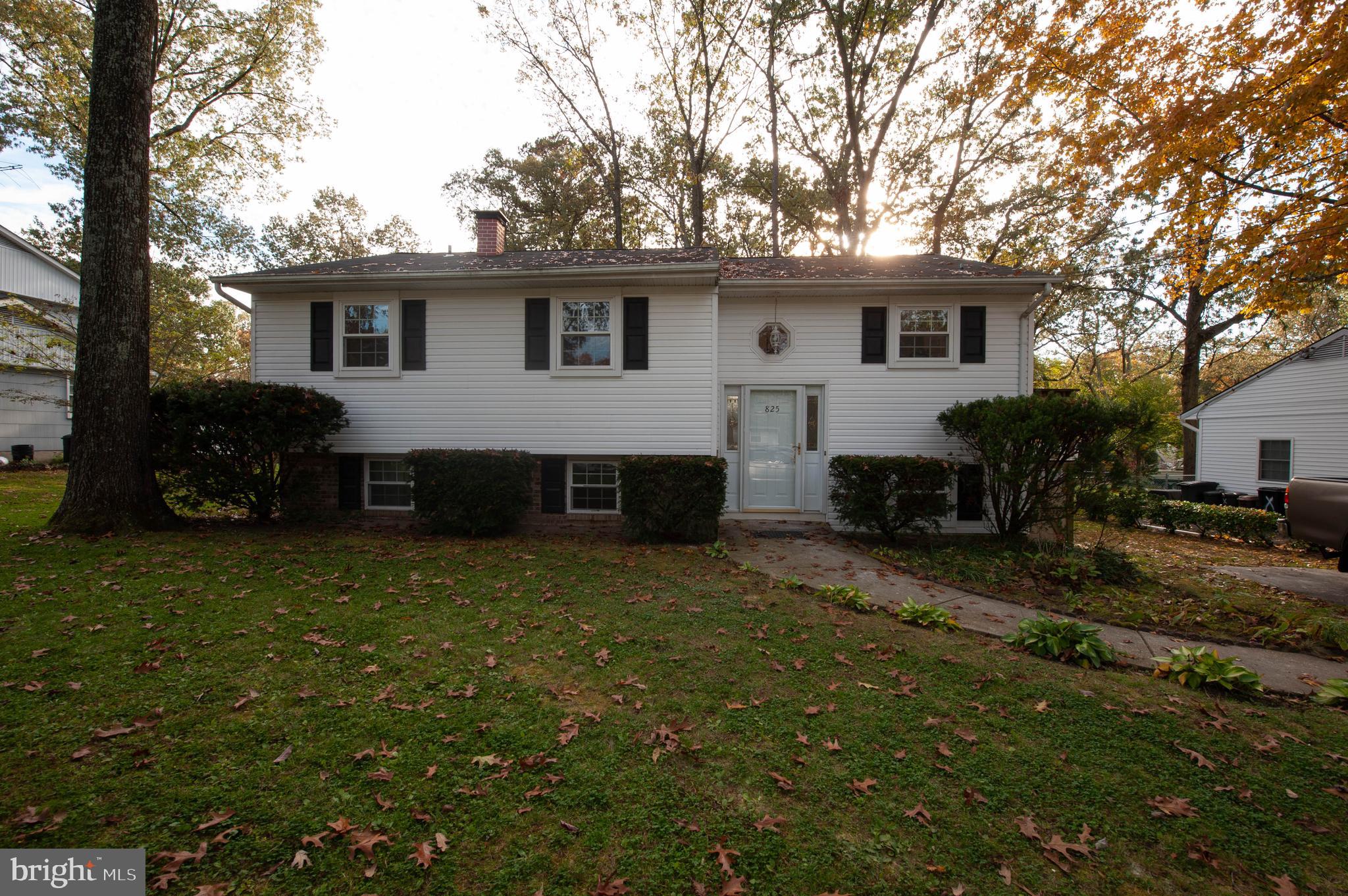 AWESOME OPPORTUNITY for this home on a HUGE lot!!! Fresh paint, siding, roof, windows, and exterior doors have been replaced. Large family room downstairs and workroom, 1/2 bath has enough room to make into a full bath and room for another bedroom too! Great neighborhood, close to major routes, 695, 97, 295 . SOLD AS-IS
