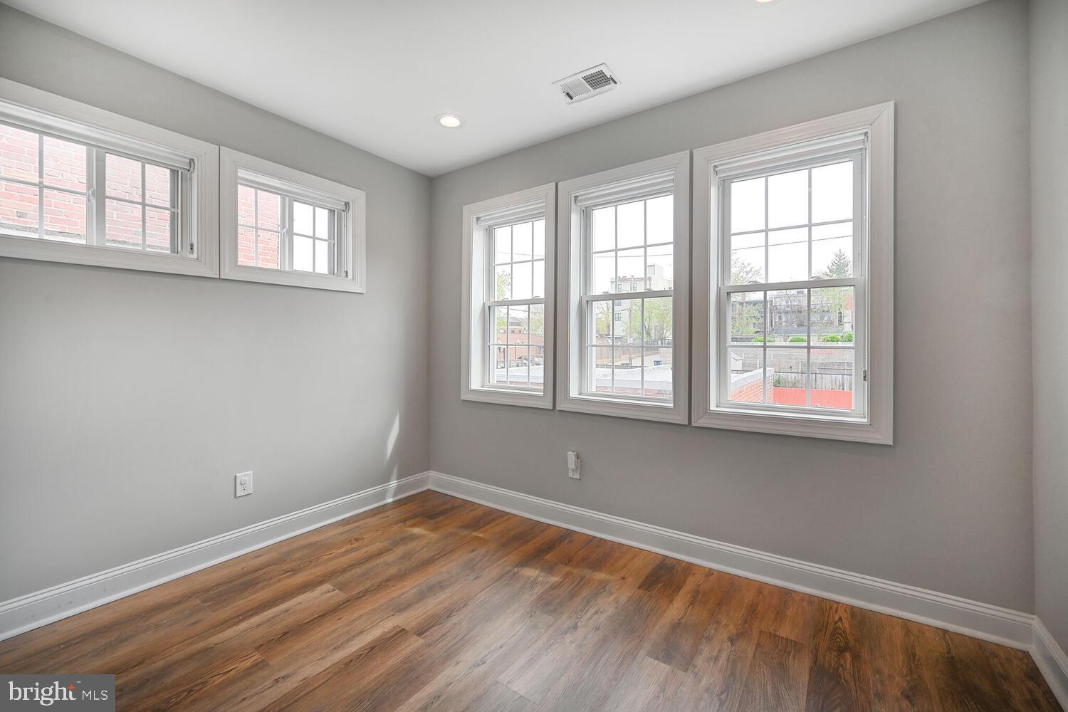 PETWORTH - Residential
