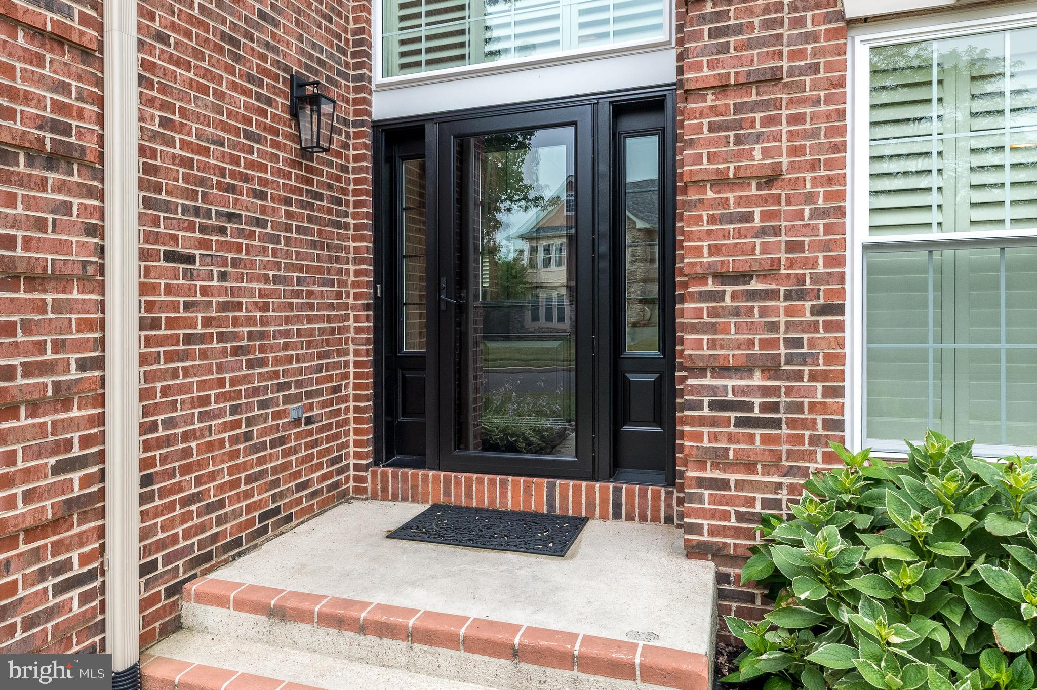 1203 REINS CIRCLE