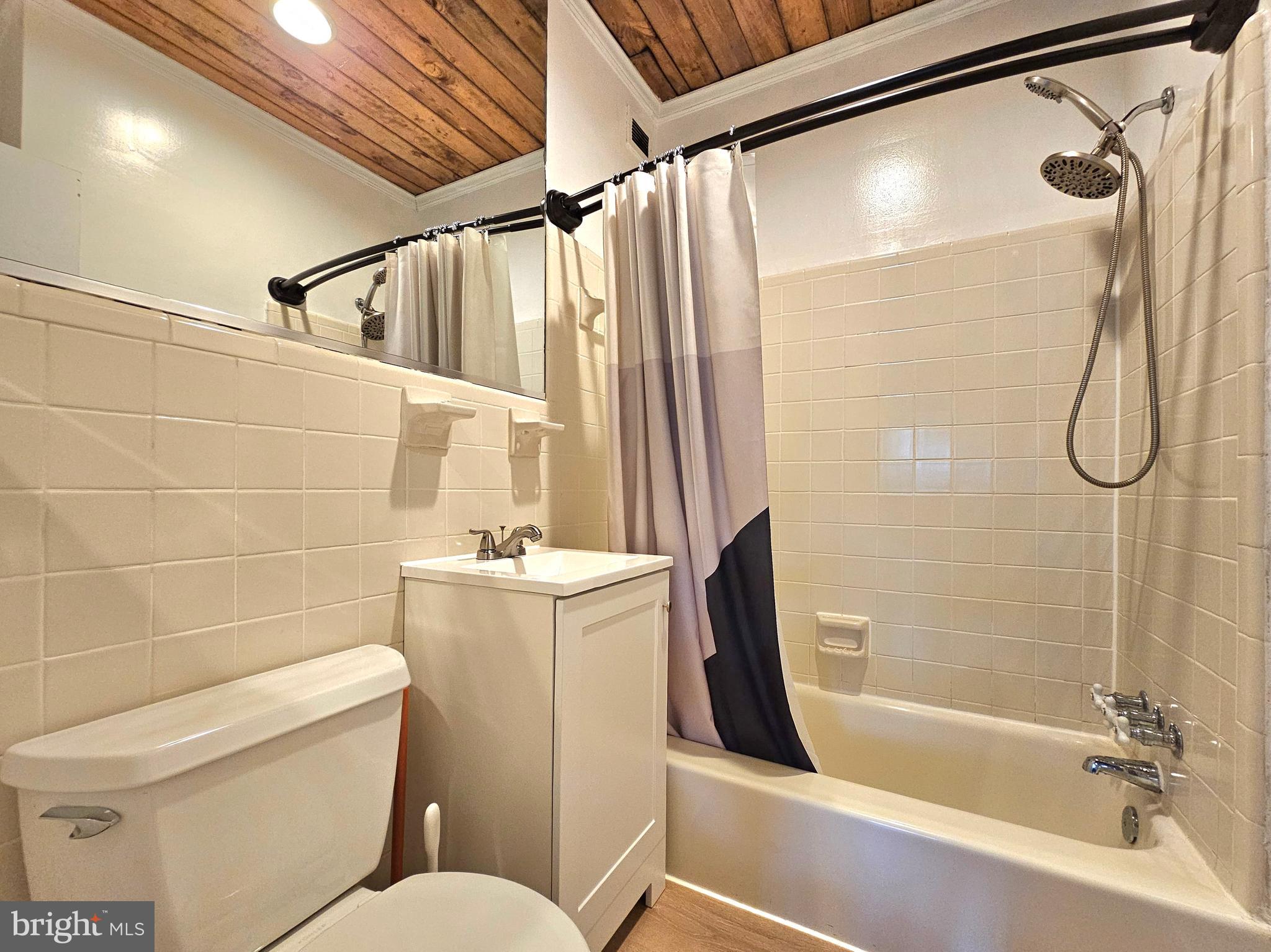 SEMINARY WALK - Residential Lease