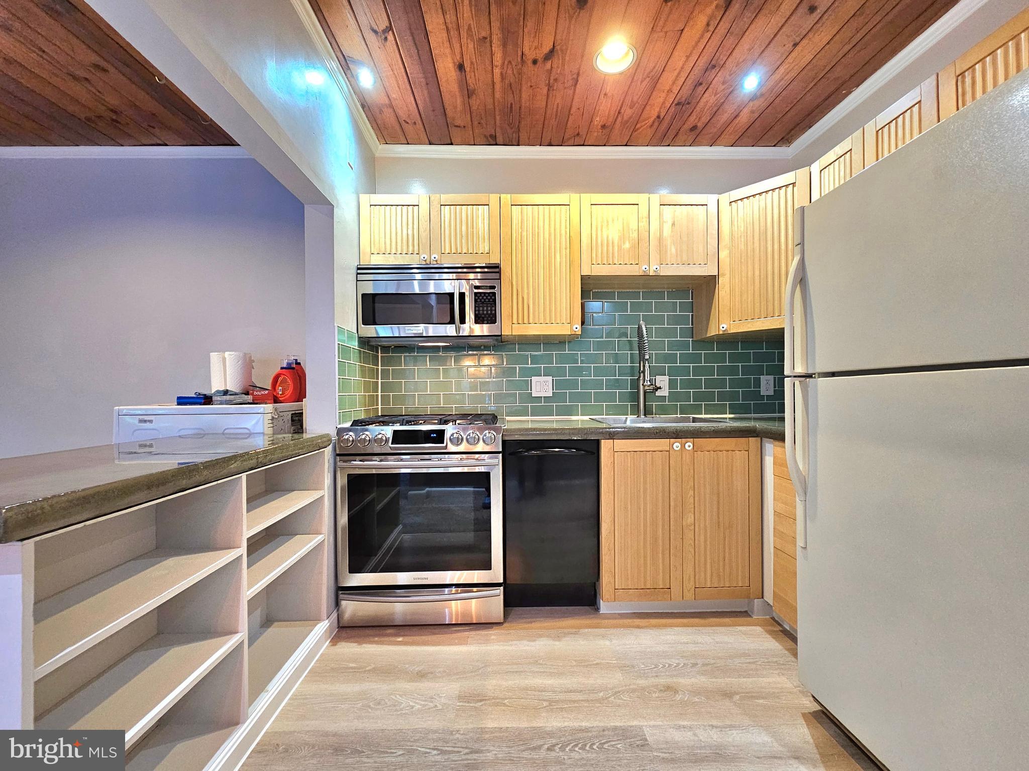 SEMINARY WALK - Residential Lease