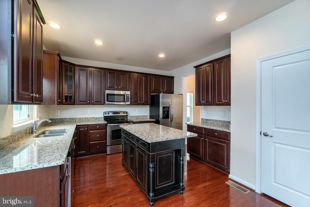 VILLAGE OF IDLEWILD - Residential