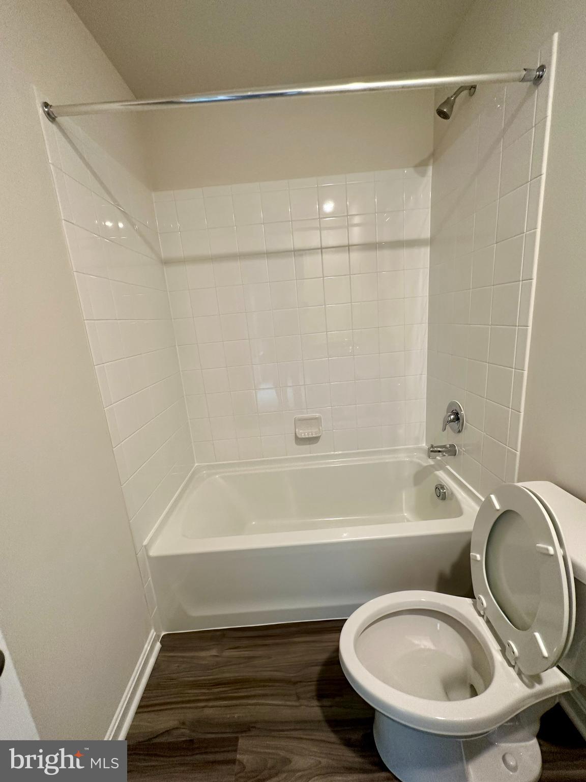 TUSCARORA CREEK - Residential Lease