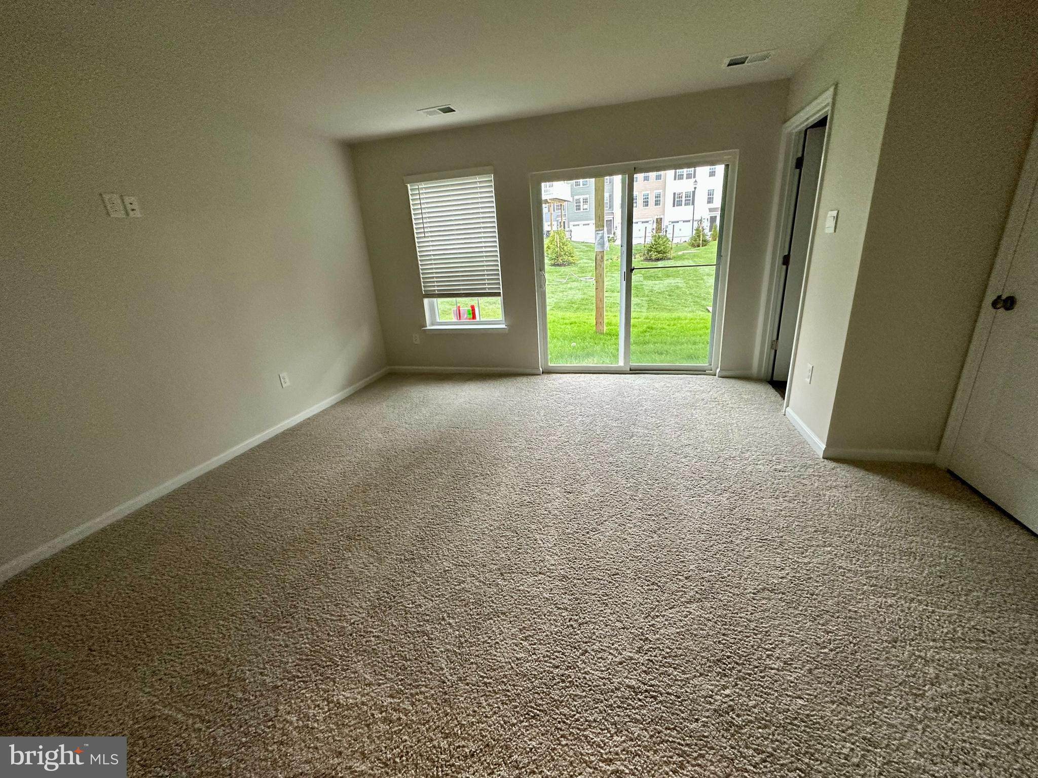 TUSCARORA CREEK - Residential Lease