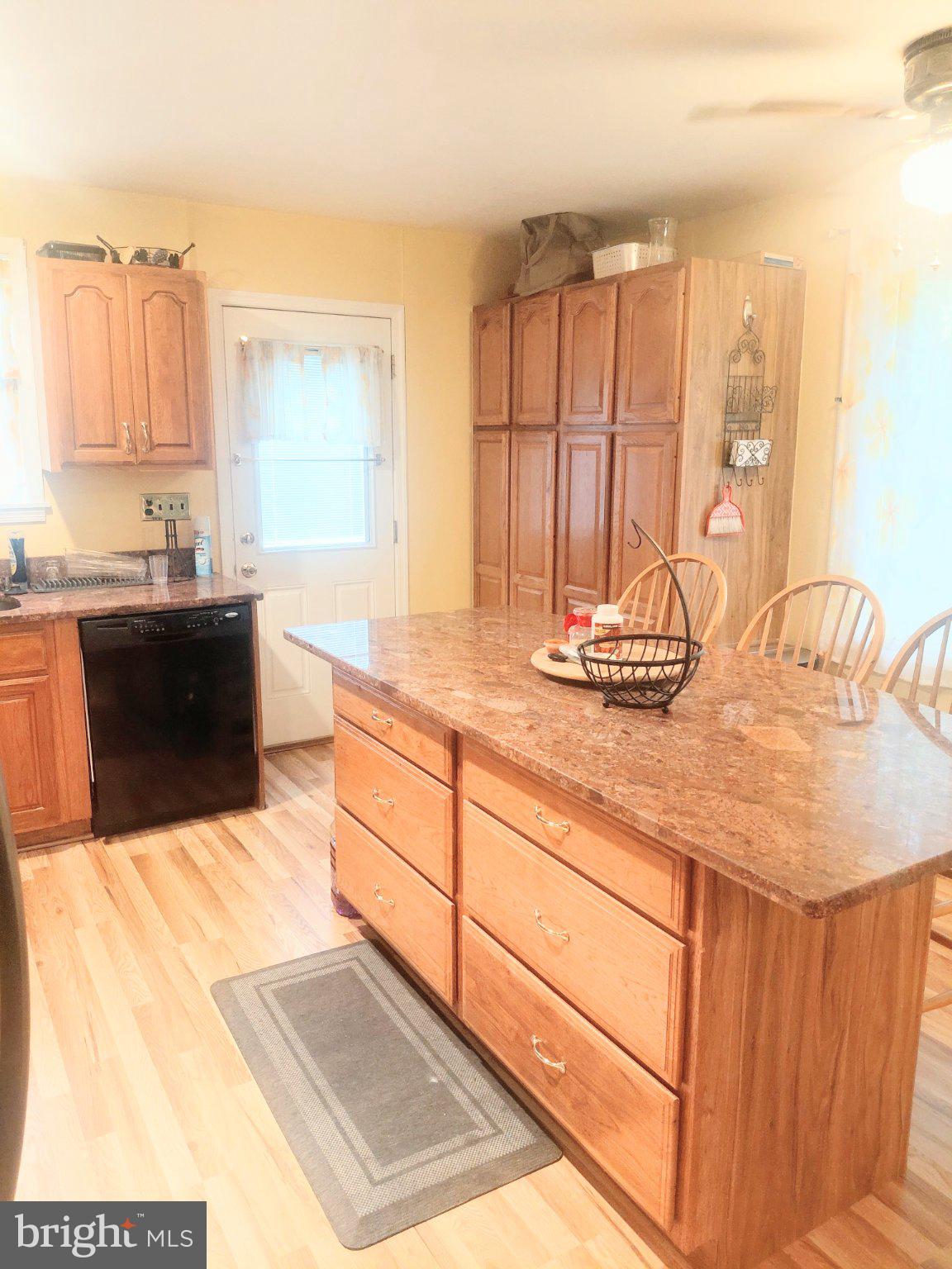12118 OLD COLONY DRIVE