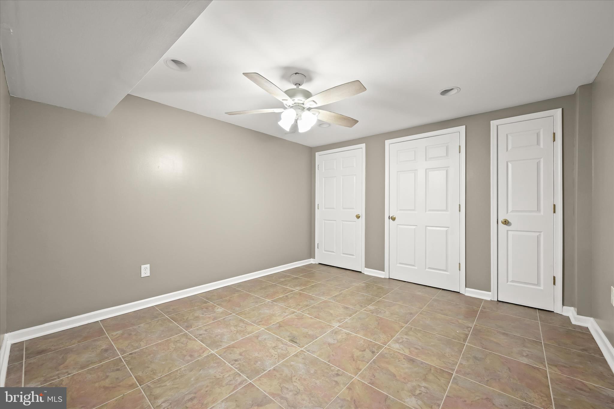 KINGS CONTRIVANCE - Residential