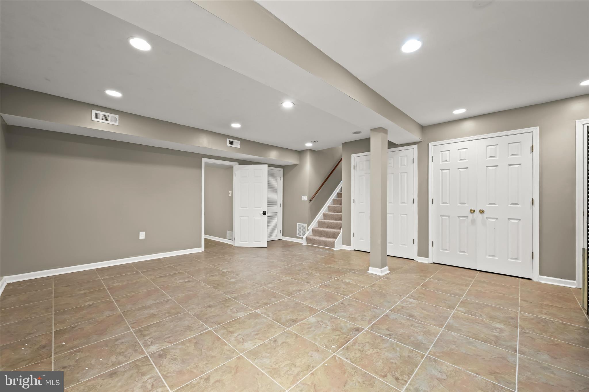 KINGS CONTRIVANCE - Residential