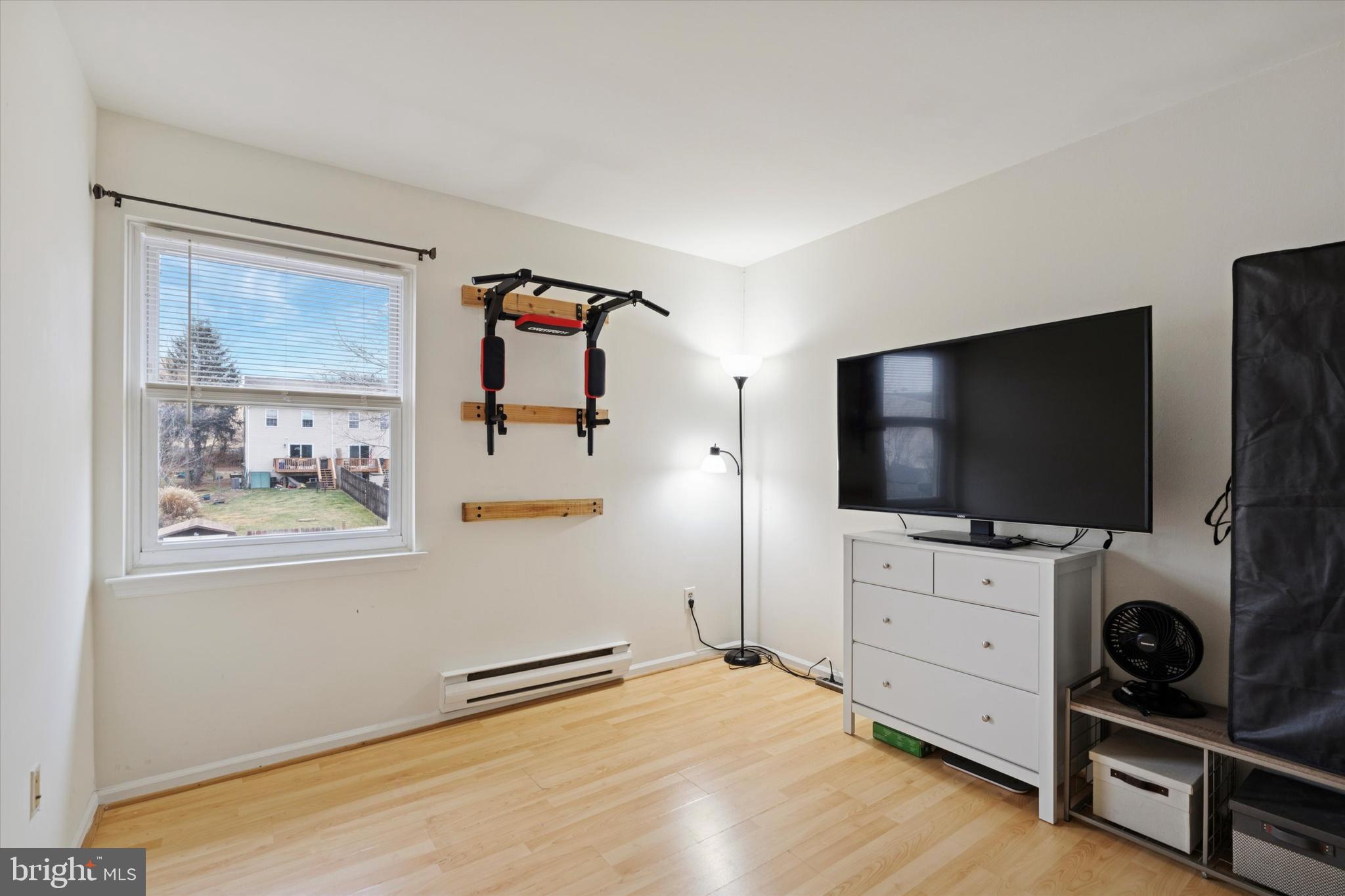 COLONIAL VIL - Residential