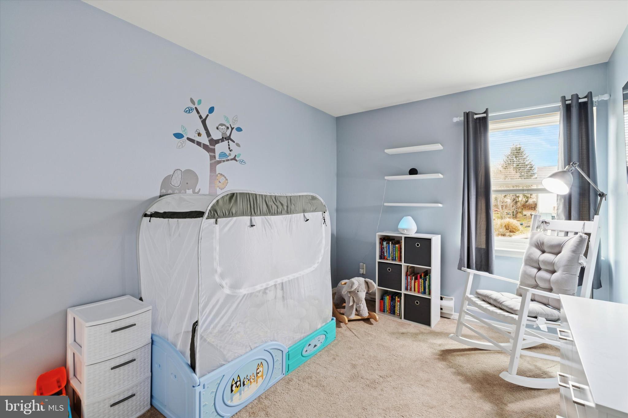 COLONIAL VIL - Residential