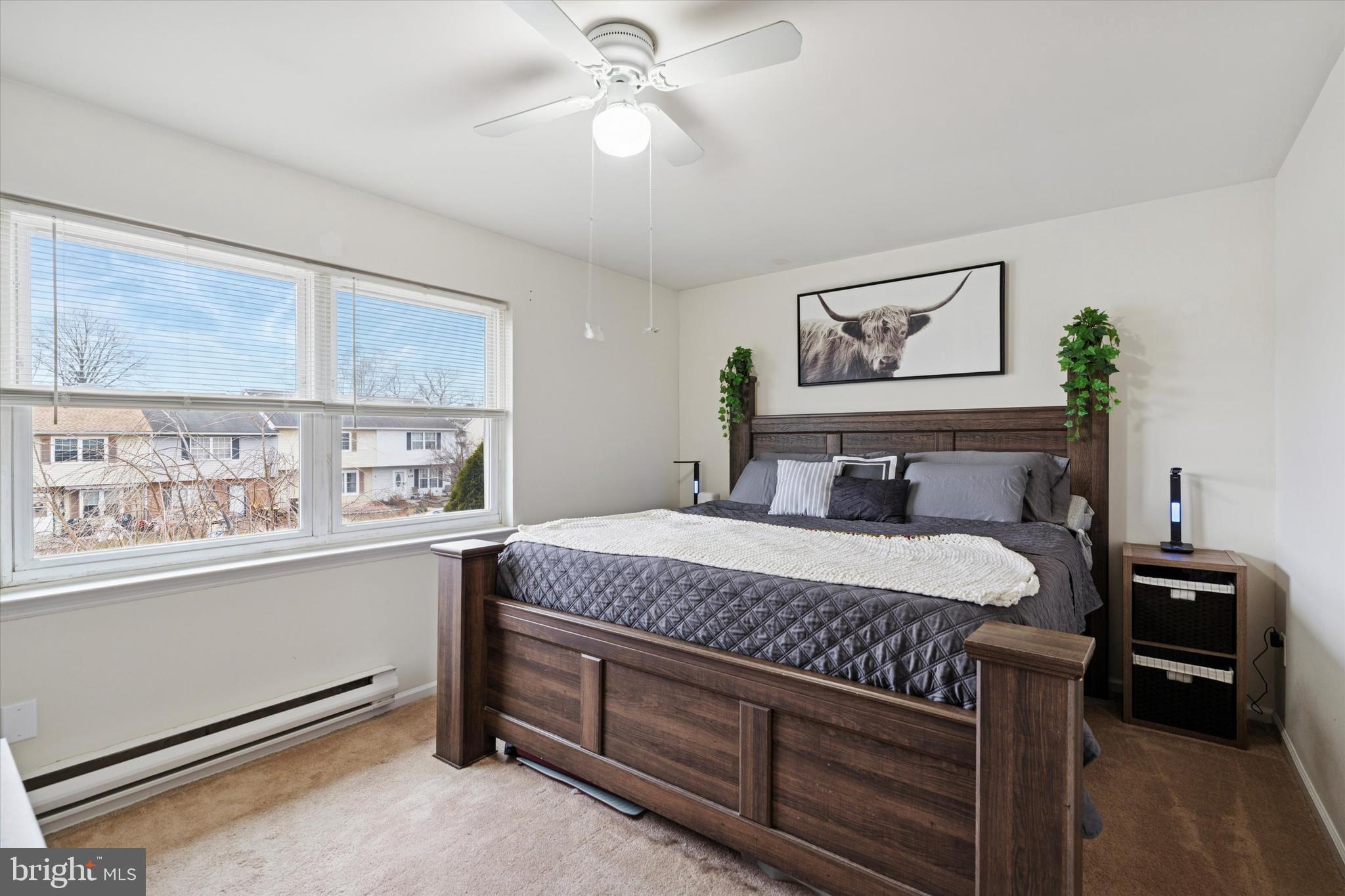 COLONIAL VIL - Residential