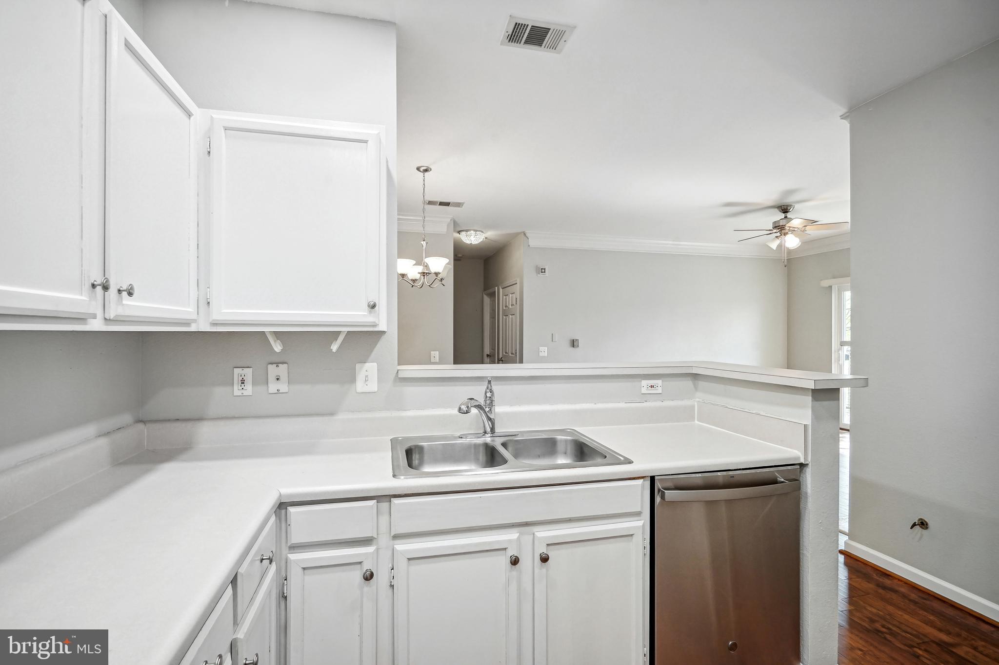 GATES OF MCLEAN - Residential Lease