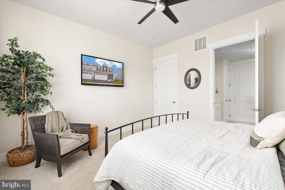 POLAND HILL - Residential