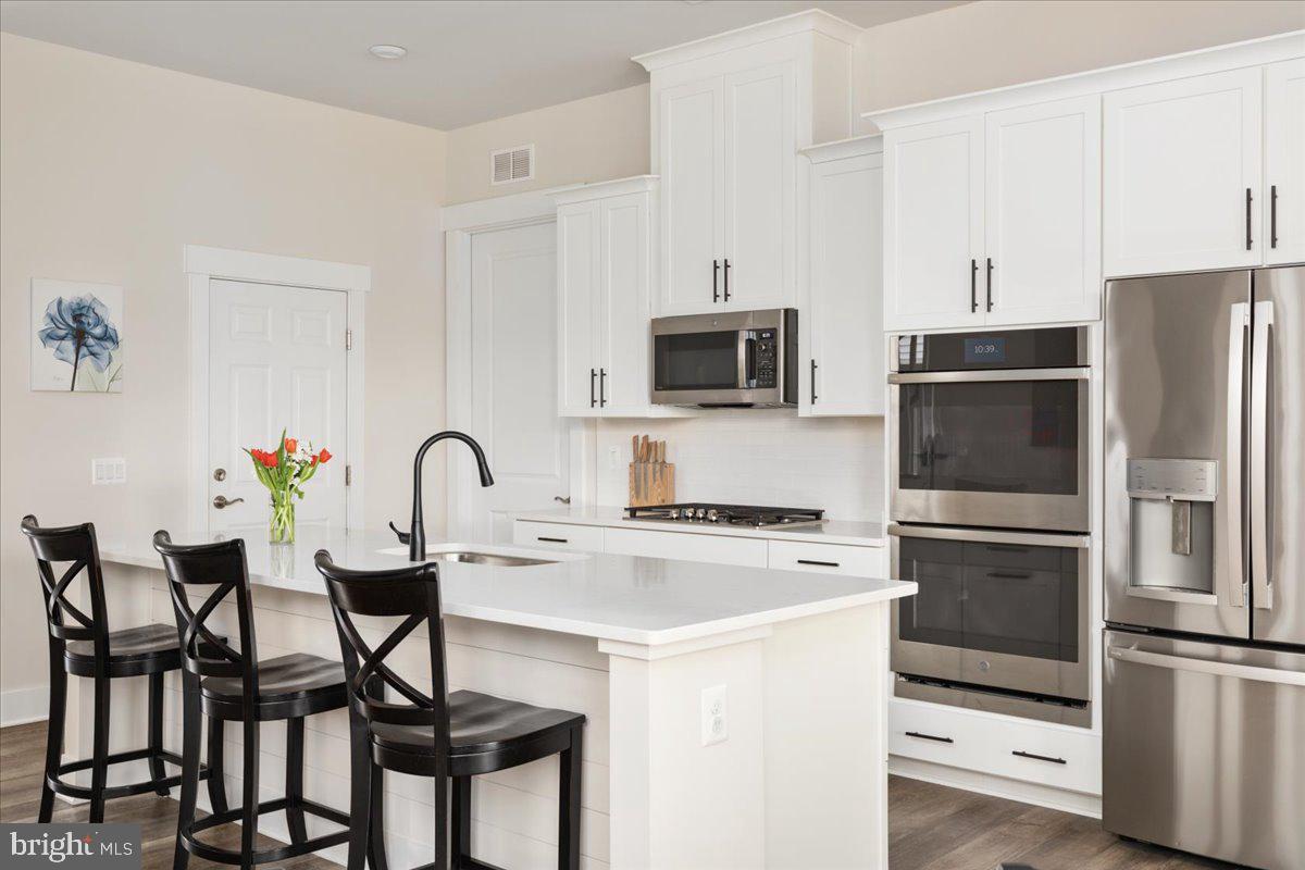 POLAND HILL - Residential