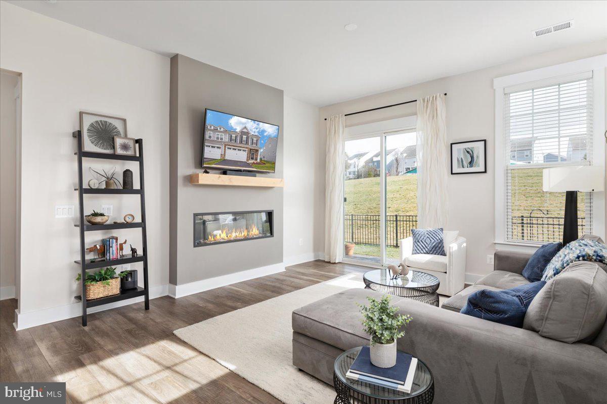 POLAND HILL - Residential