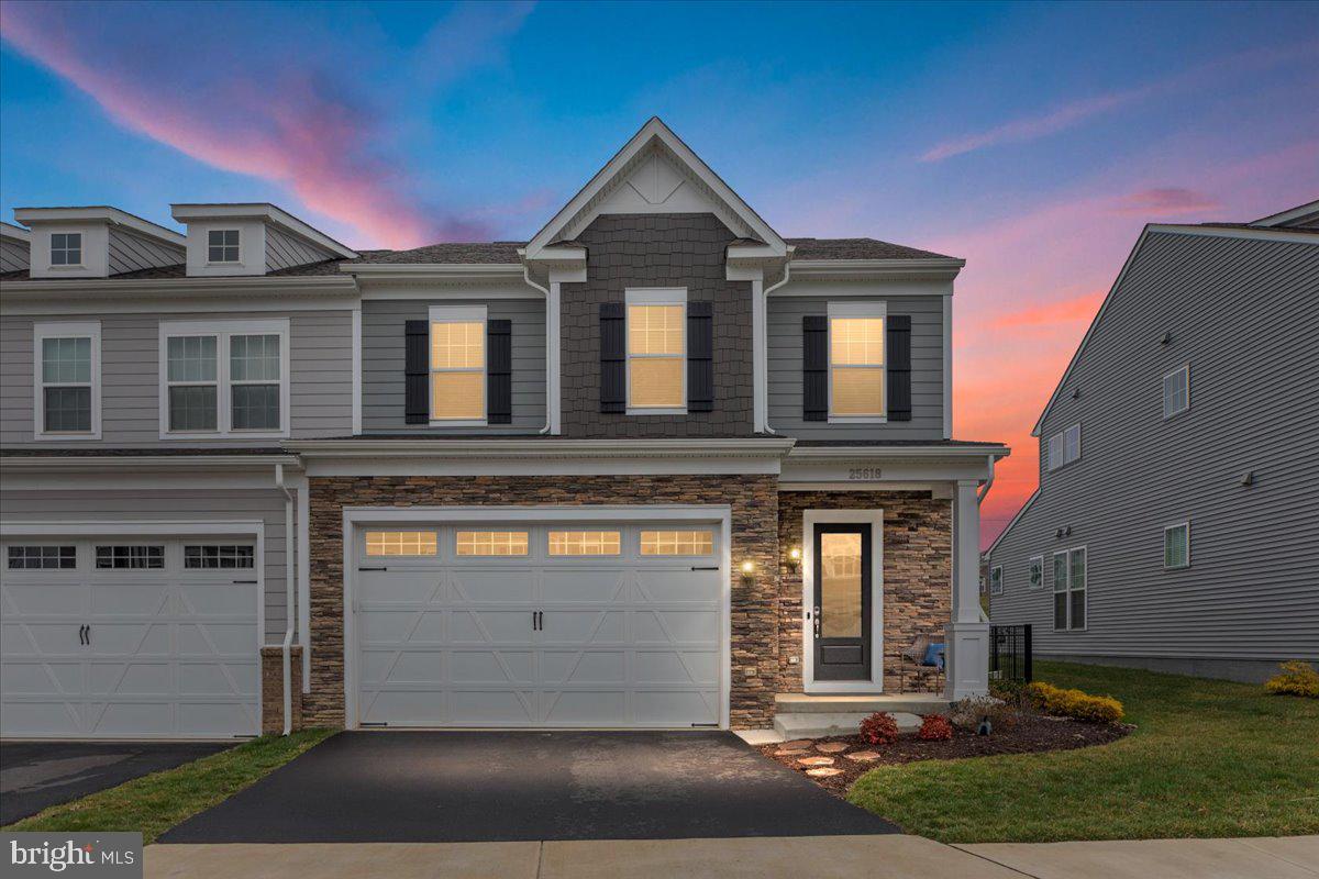 POLAND HILL - Residential