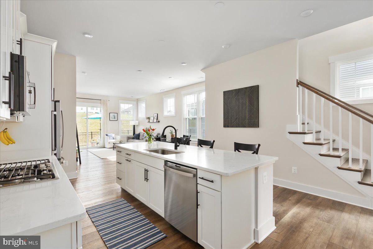 POLAND HILL - Residential