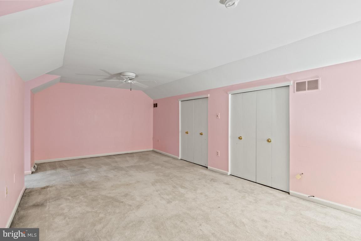 GREENFIELDS - Residential