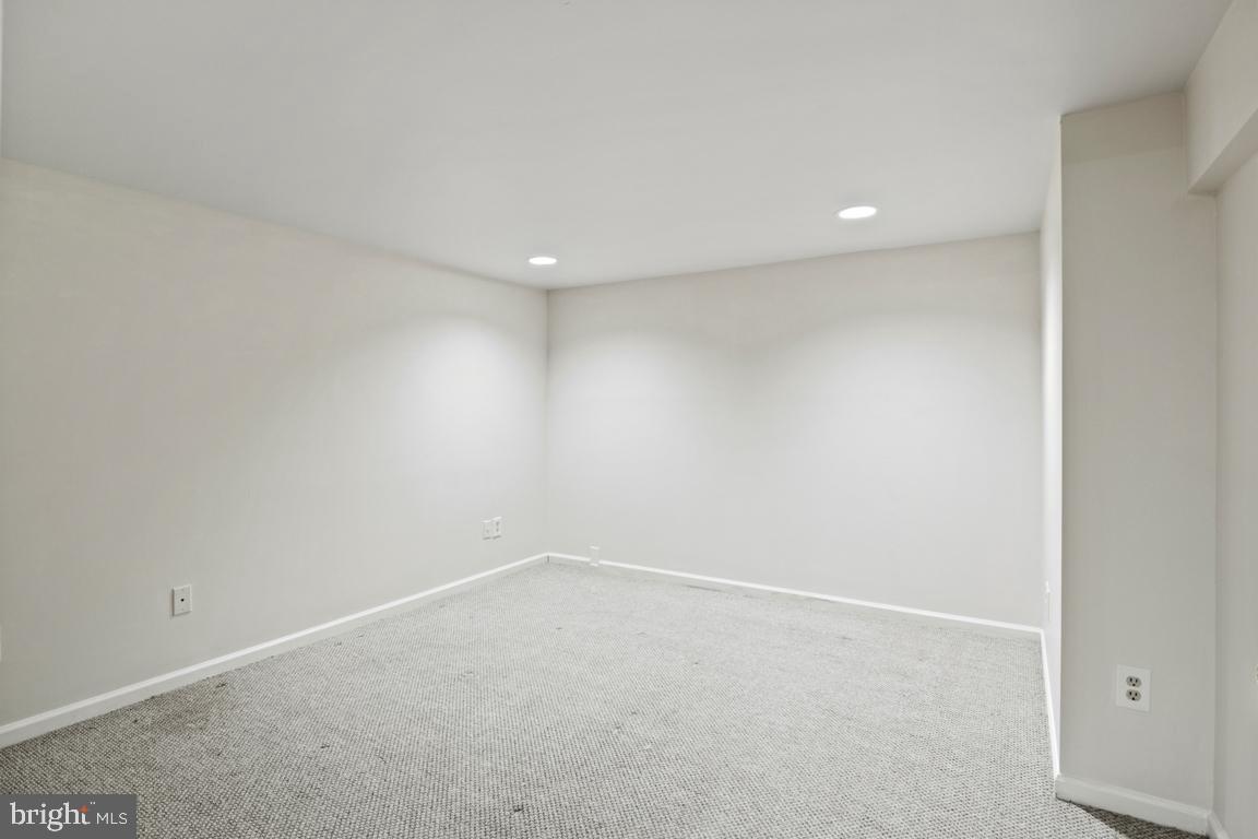 GREENFIELDS - Residential