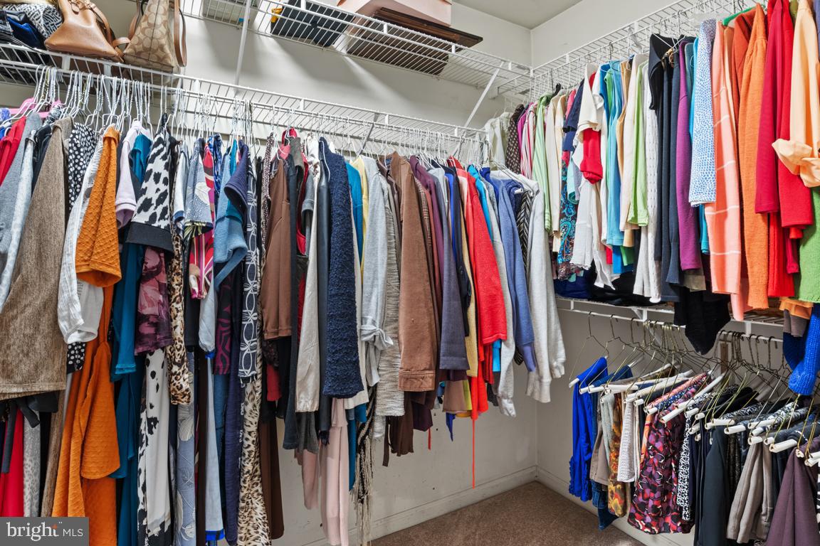 GREENFIELDS - Residential