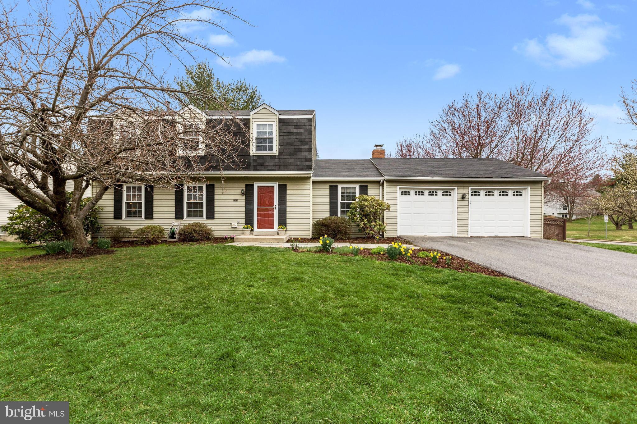 DERWOOD STATION - Residential