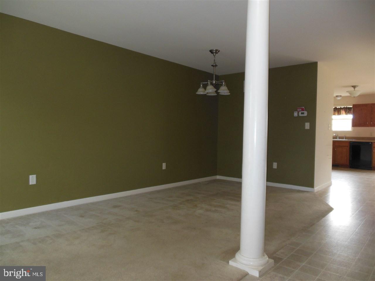 WINDSOR CROSSING - Residential