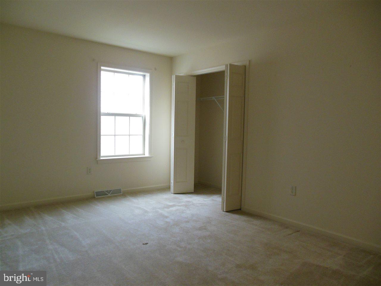 WINDSOR CROSSING - Residential