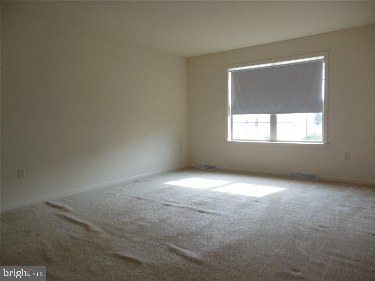 WINDSOR CROSSING - Residential