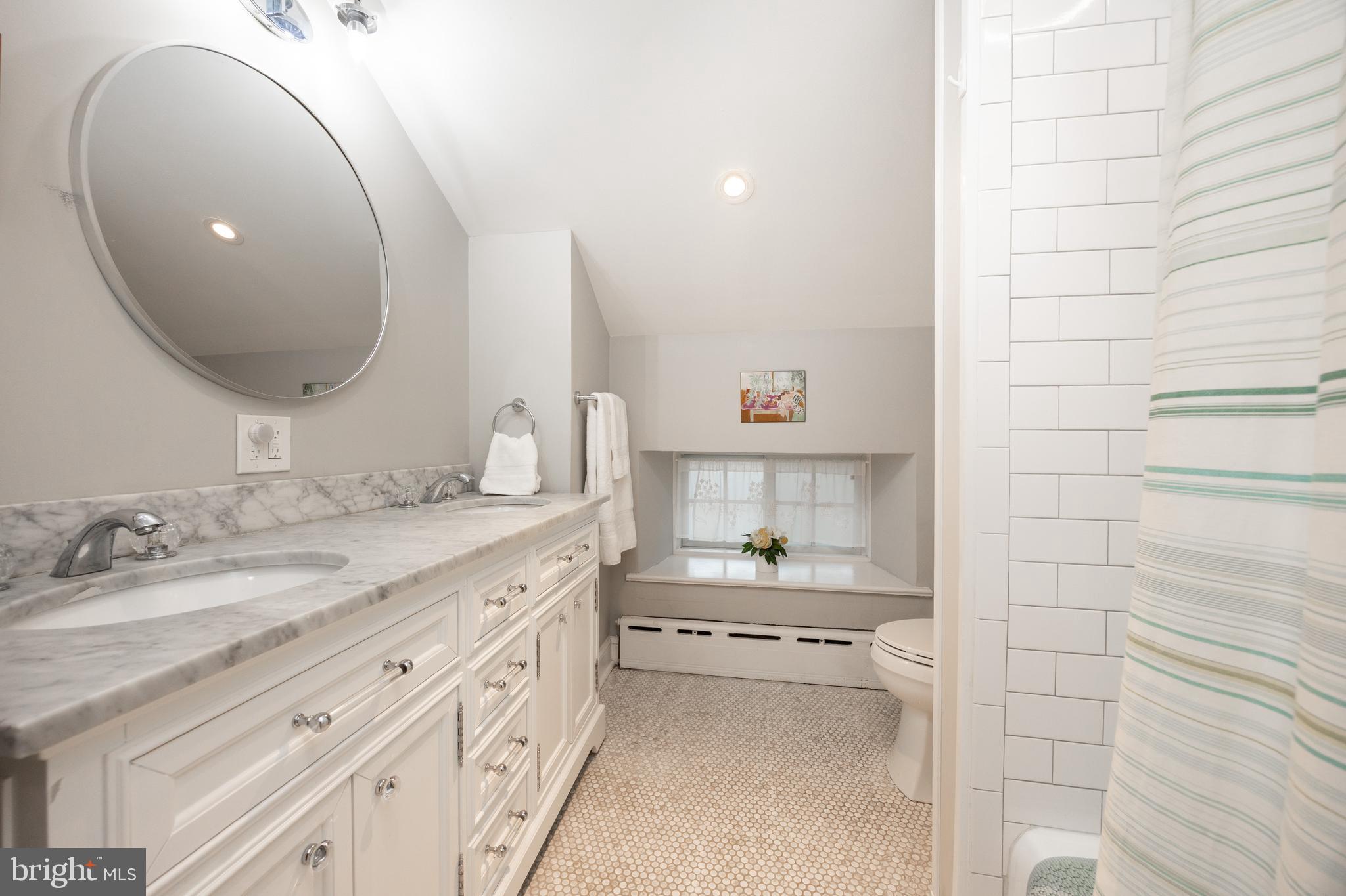 PAOLI GARDENS - Residential