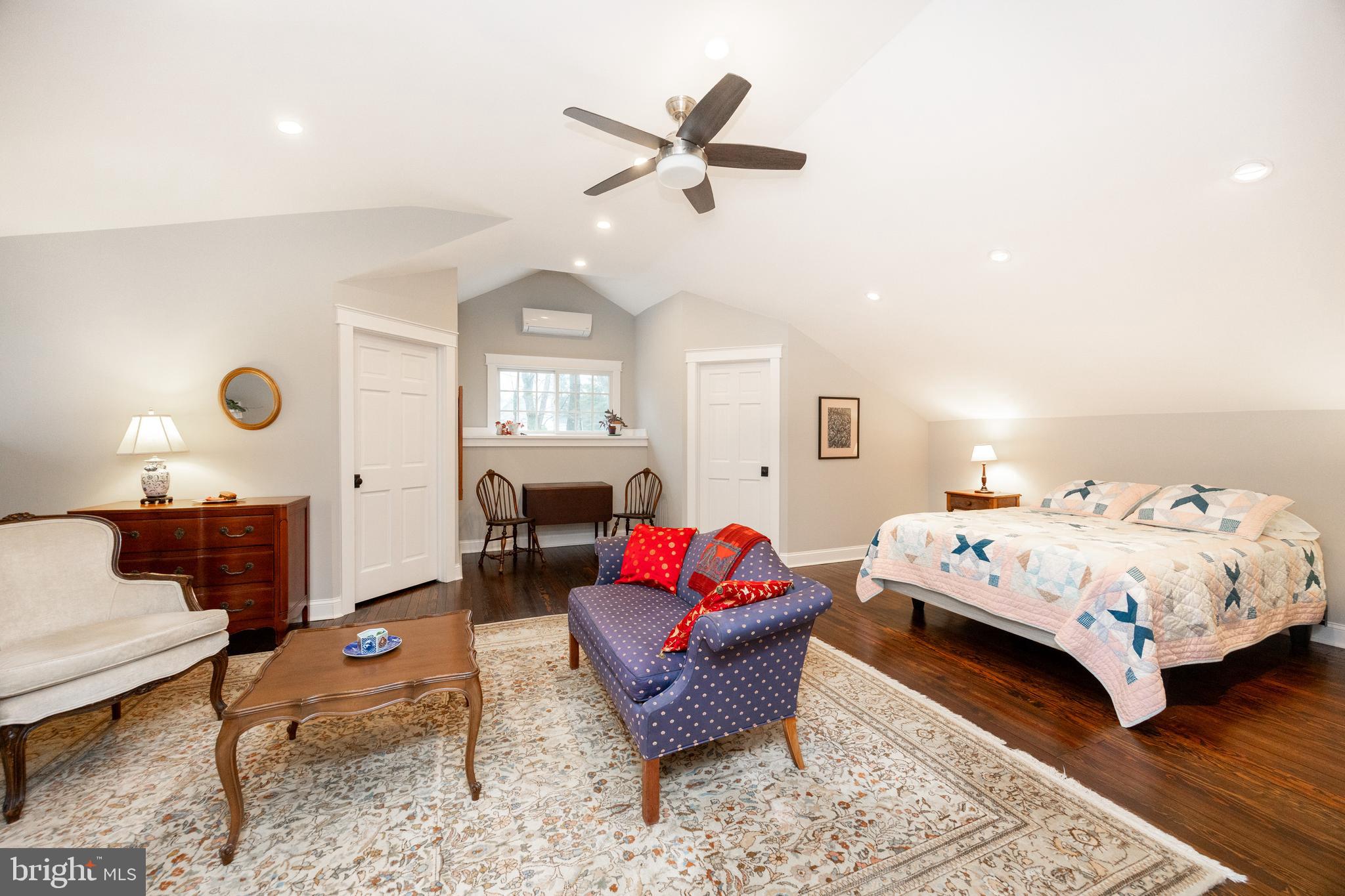 PAOLI GARDENS - Residential