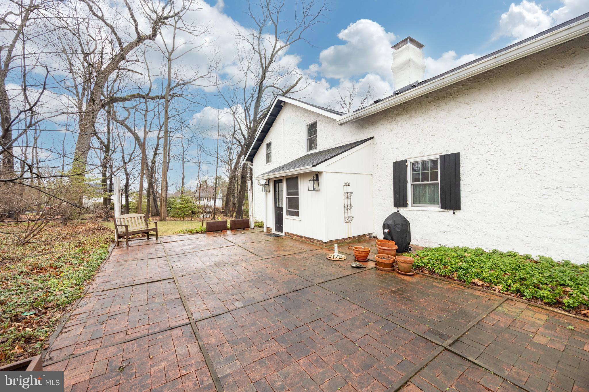 PAOLI GARDENS - Residential