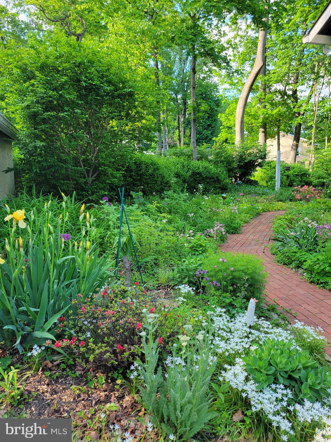 PAOLI GARDENS - Residential