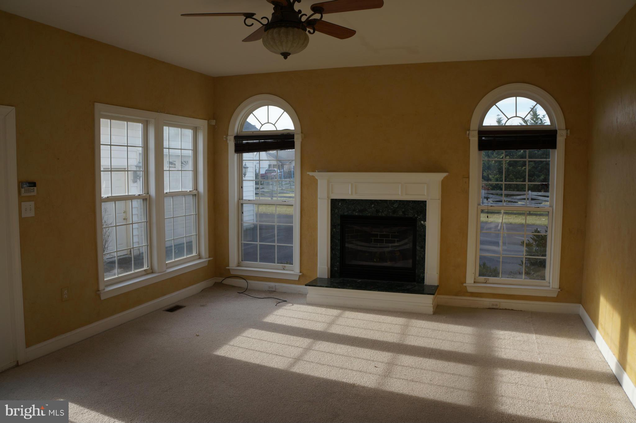 MEADOW BROOK - Residential