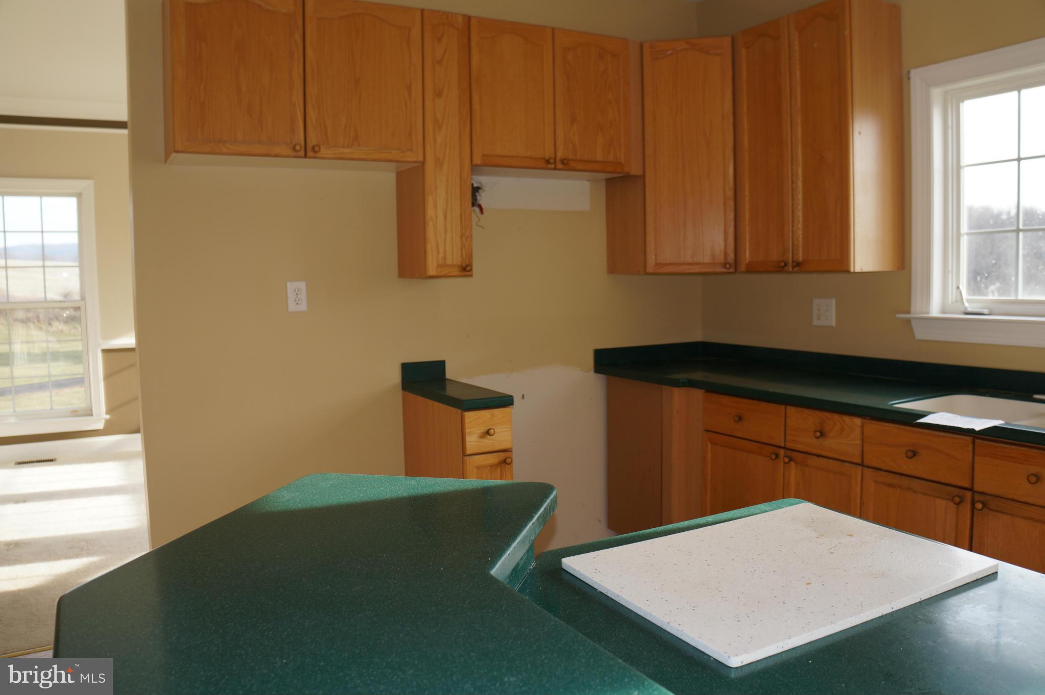 MEADOW BROOK - Residential