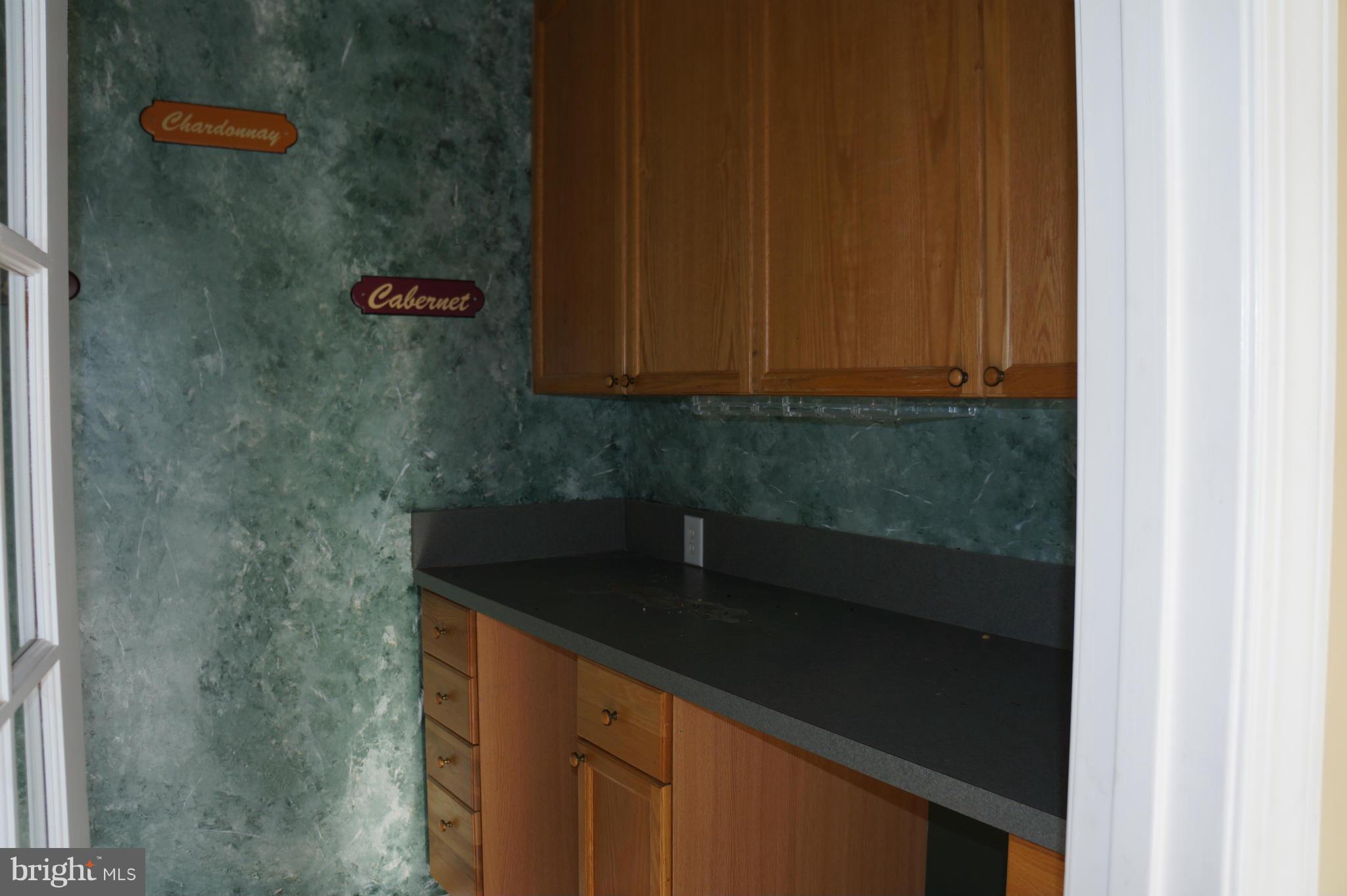 MEADOW BROOK - Residential