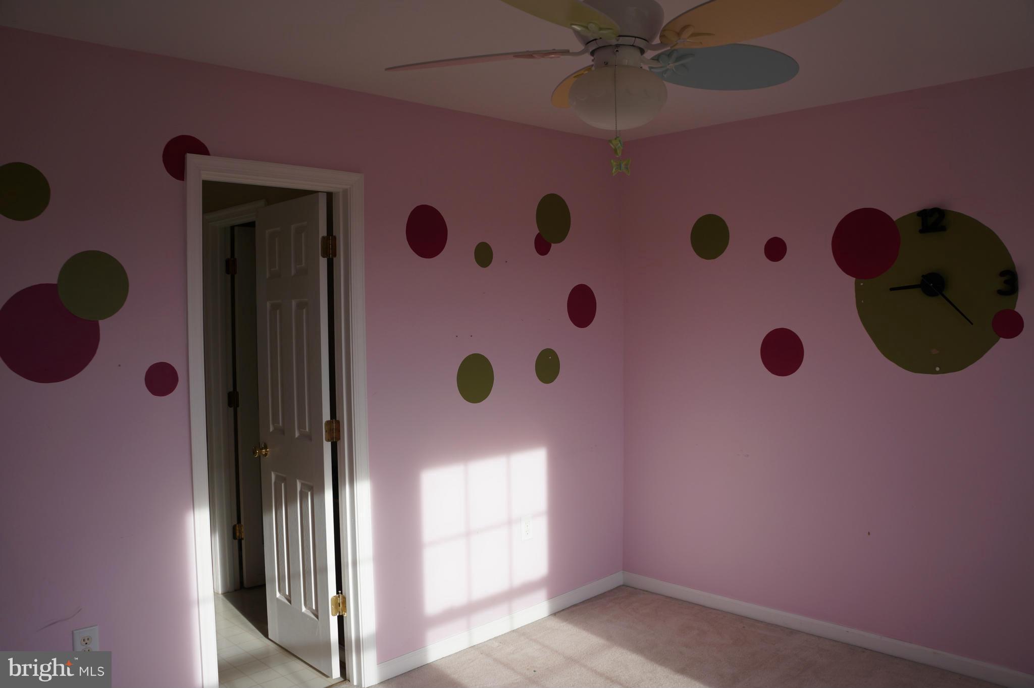 MEADOW BROOK - Residential