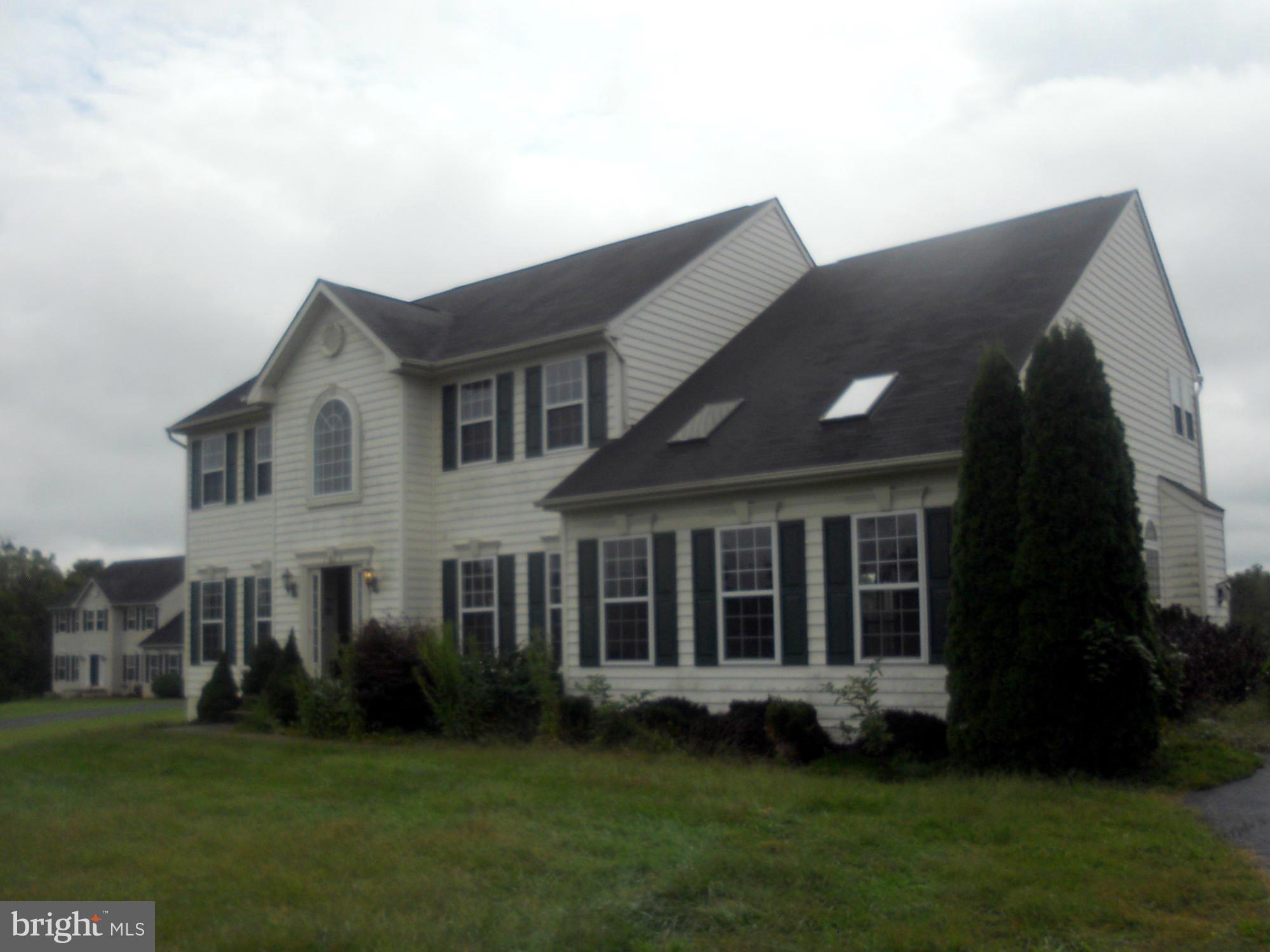 MEADOW BROOK - Residential