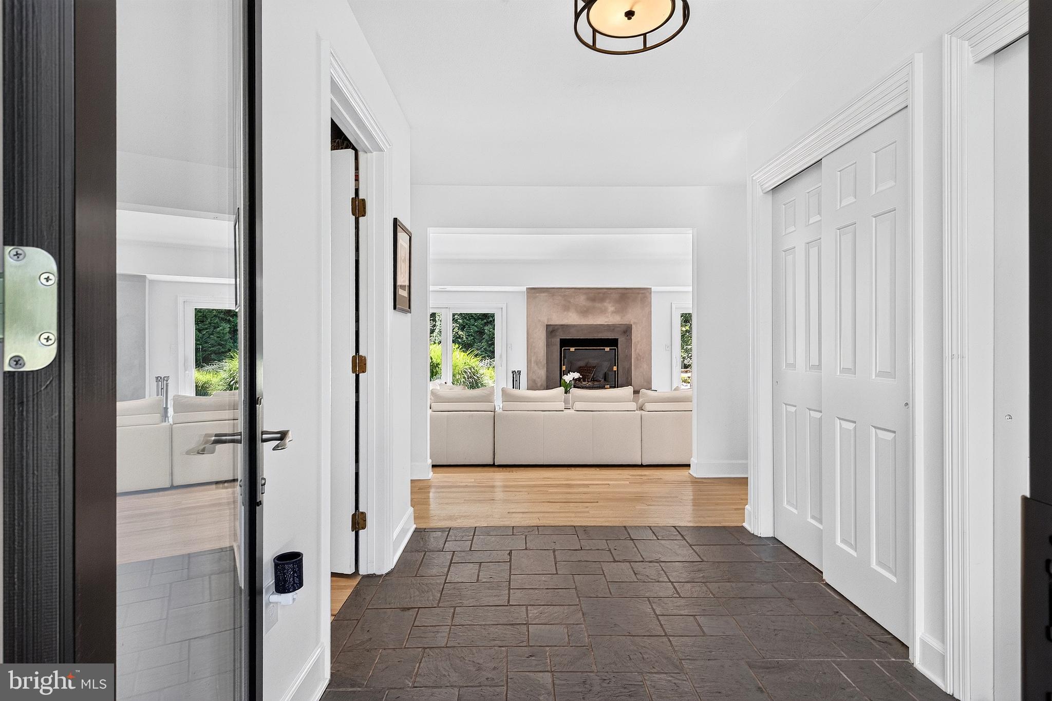 9 ARVIDA DRIVE