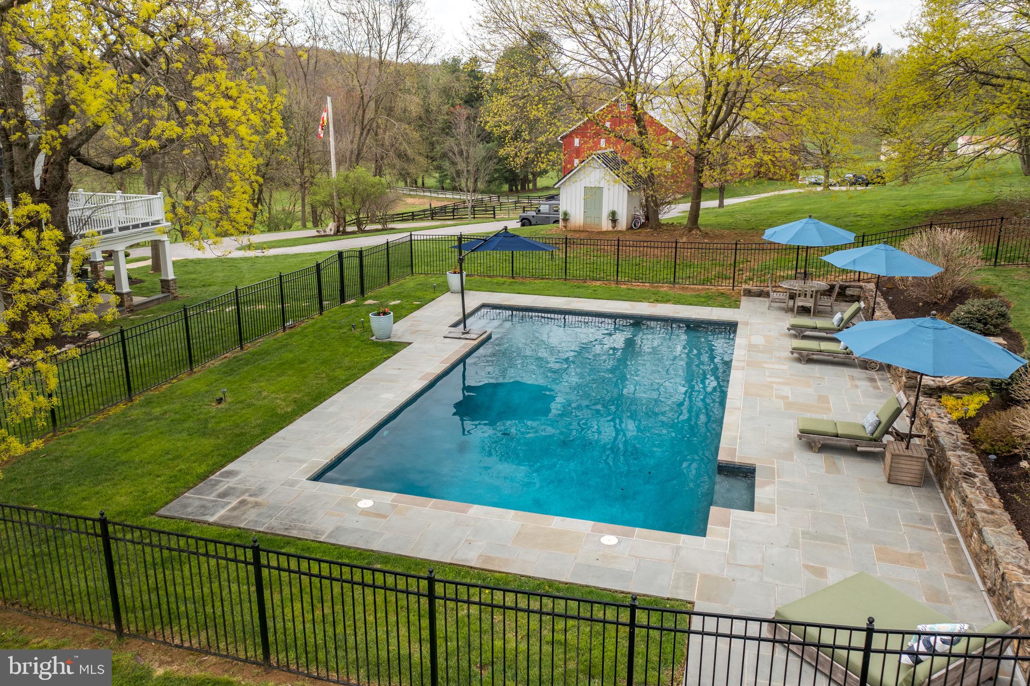 FREELAND - Residential